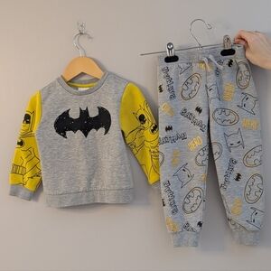 2/$20 💚 Batman 2-Piece Sweatshirt & Jogger Set | 3T